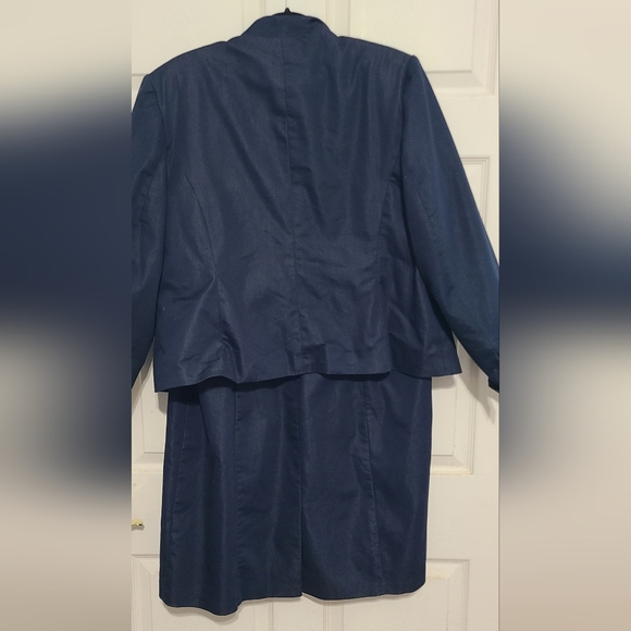 Isabella Elegant Navy Women's Suit Size 18W - Picture 2 of 6